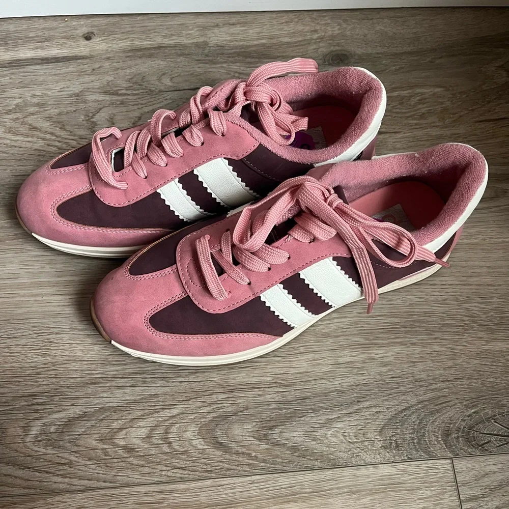 DV Dolce Vita Pink Blush and Maroon Sneakers